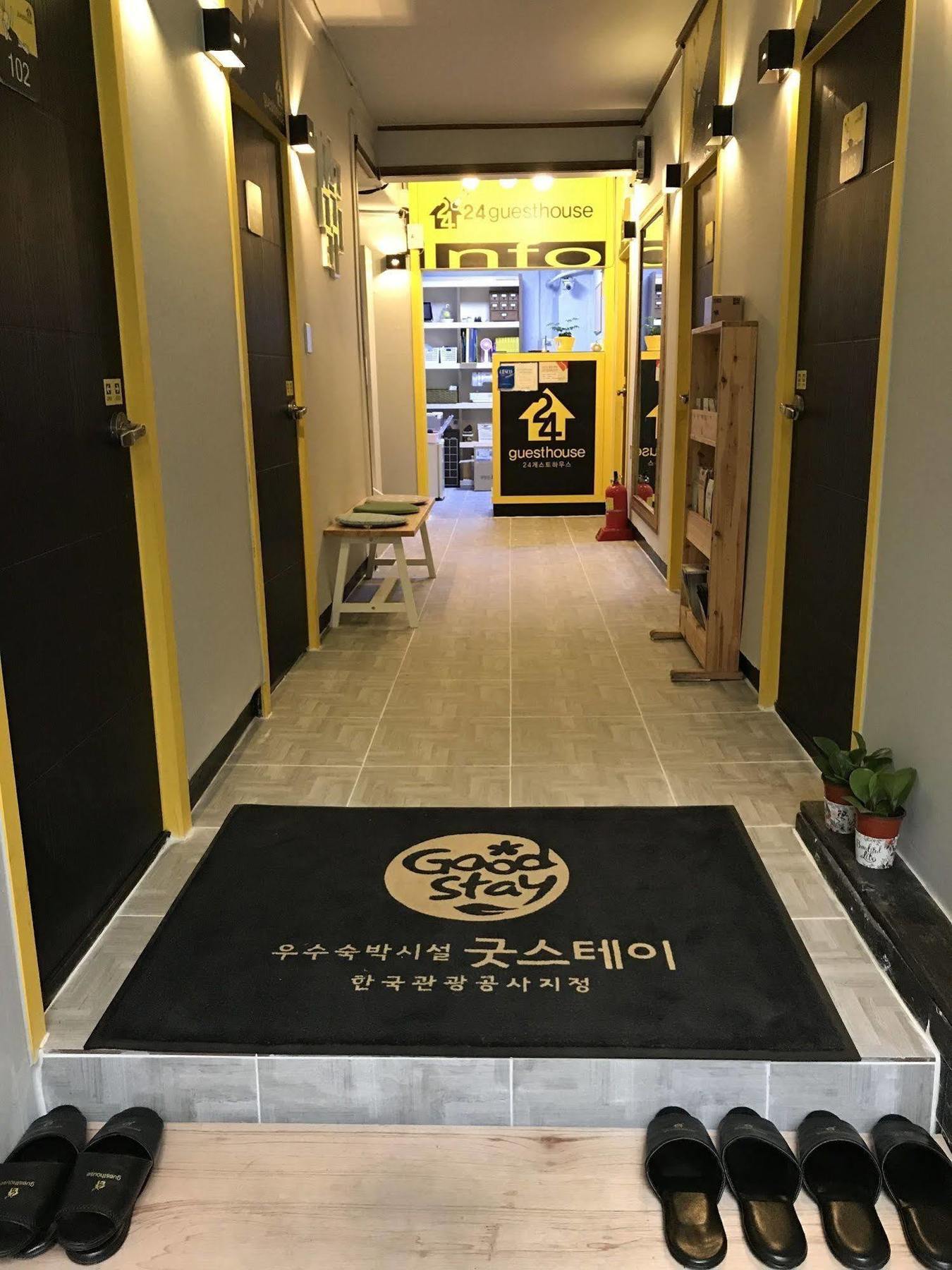 24 Guesthouse Jongno Tower Seul Exterior foto